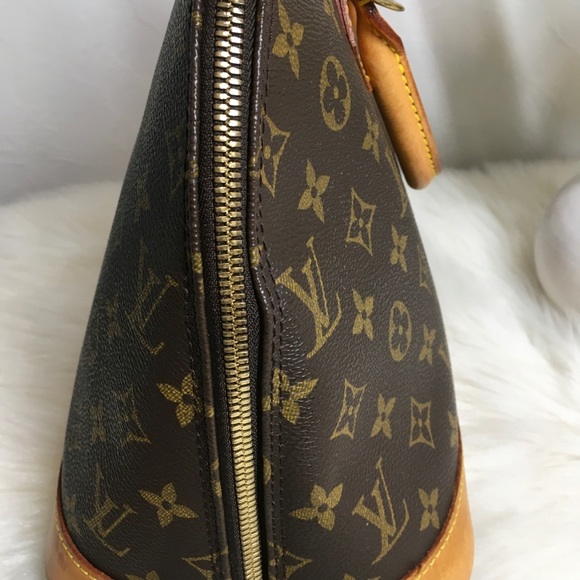 Louis Vuitton Alma PM monogram purse - Picture 7 of 14